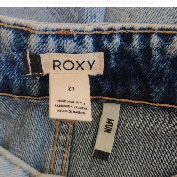 Roxy World Wide Woman Mom Fit Jeans, High Waist / Size 27 - Picture 11 of 12